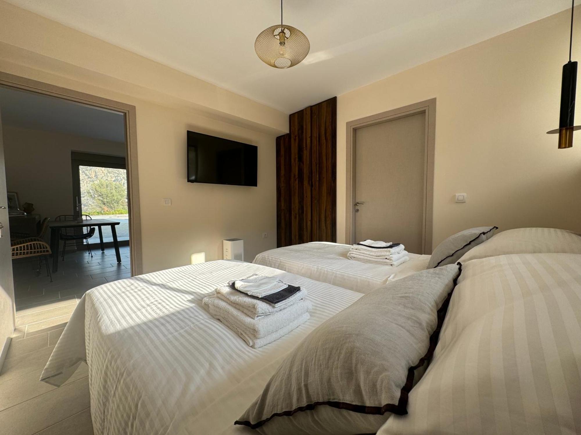 لوتراكي Topos Luxury Stay Heraion المظهر الخارجي الصورة